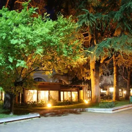 El Rustego Otel Rubano